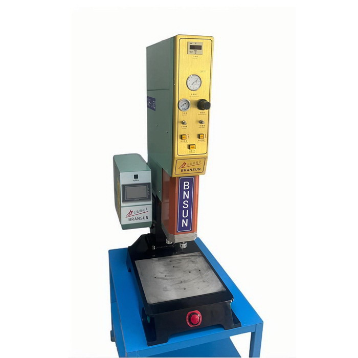 15KHZ 2600W 自動(dòng)追頻 超聲波塑焊機(jī)(精密型機(jī)架)