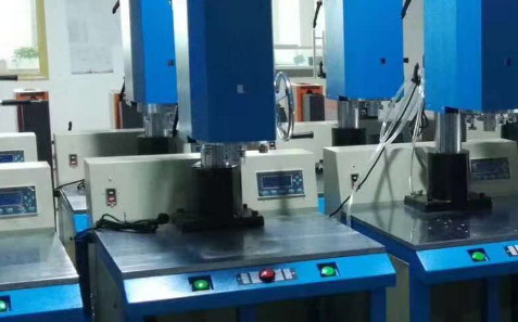 超聲波焊接機(jī)機(jī)械運(yùn)動(dòng)系統(tǒng)的問題描述